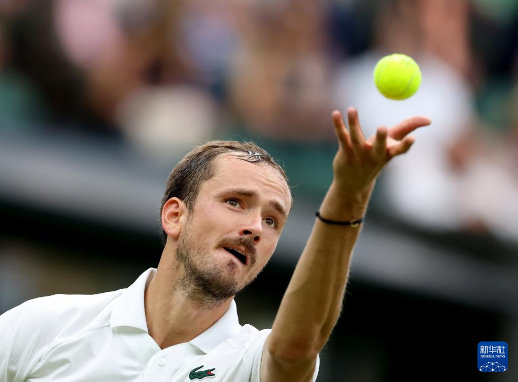 联合杯力克拉沃尔杯，梅德韦杰夫刷新纪录