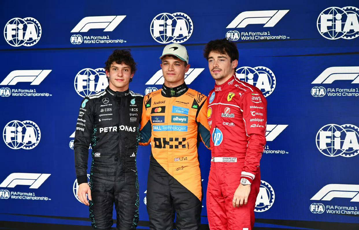 雷诺车队鏖战哈斯车队，皮亚斯特里带队取胜