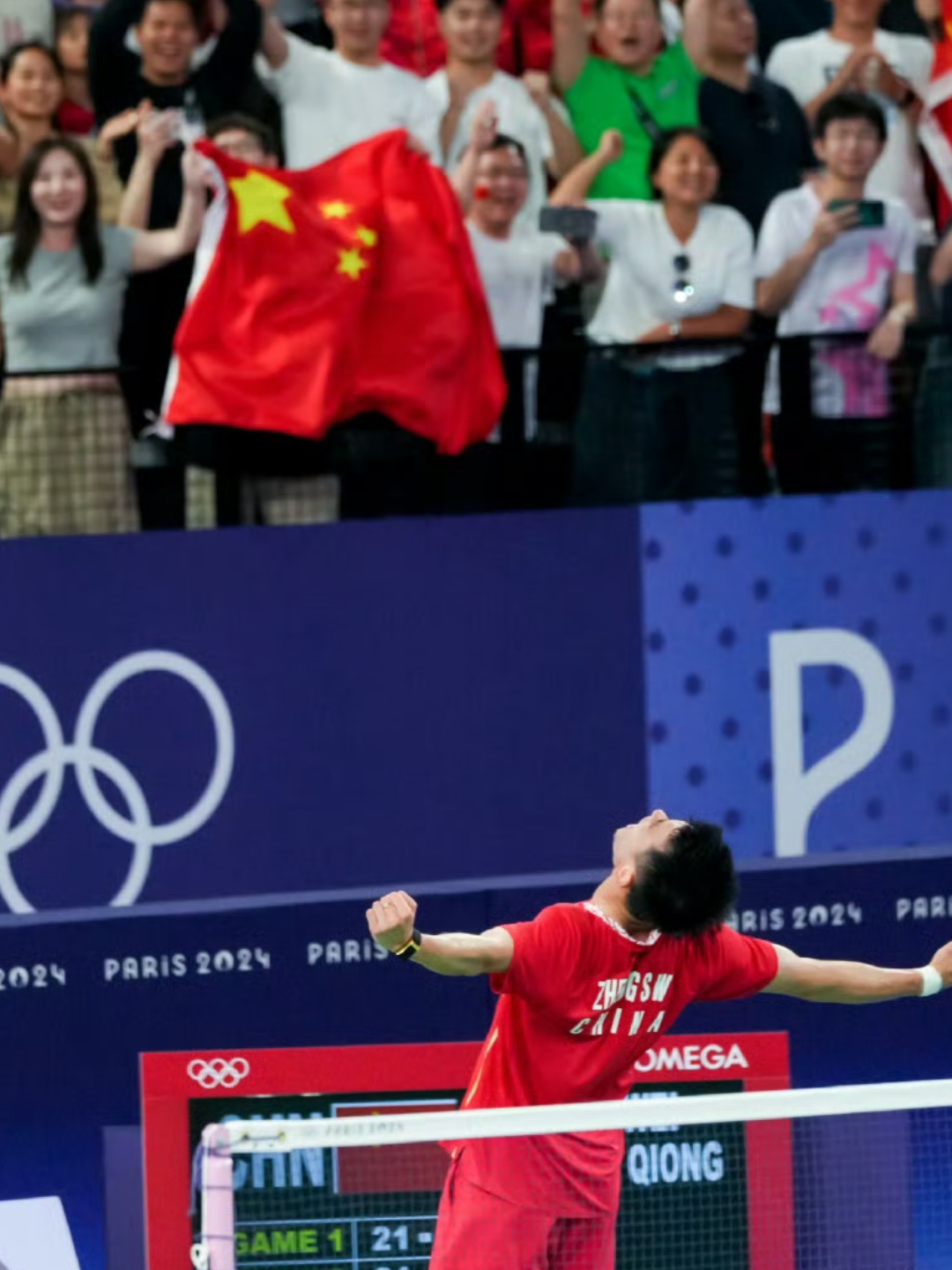 中国队完胜韩国队,郑思维点燃赛场 中国队完胜韩国队,郑思维点燃赛场