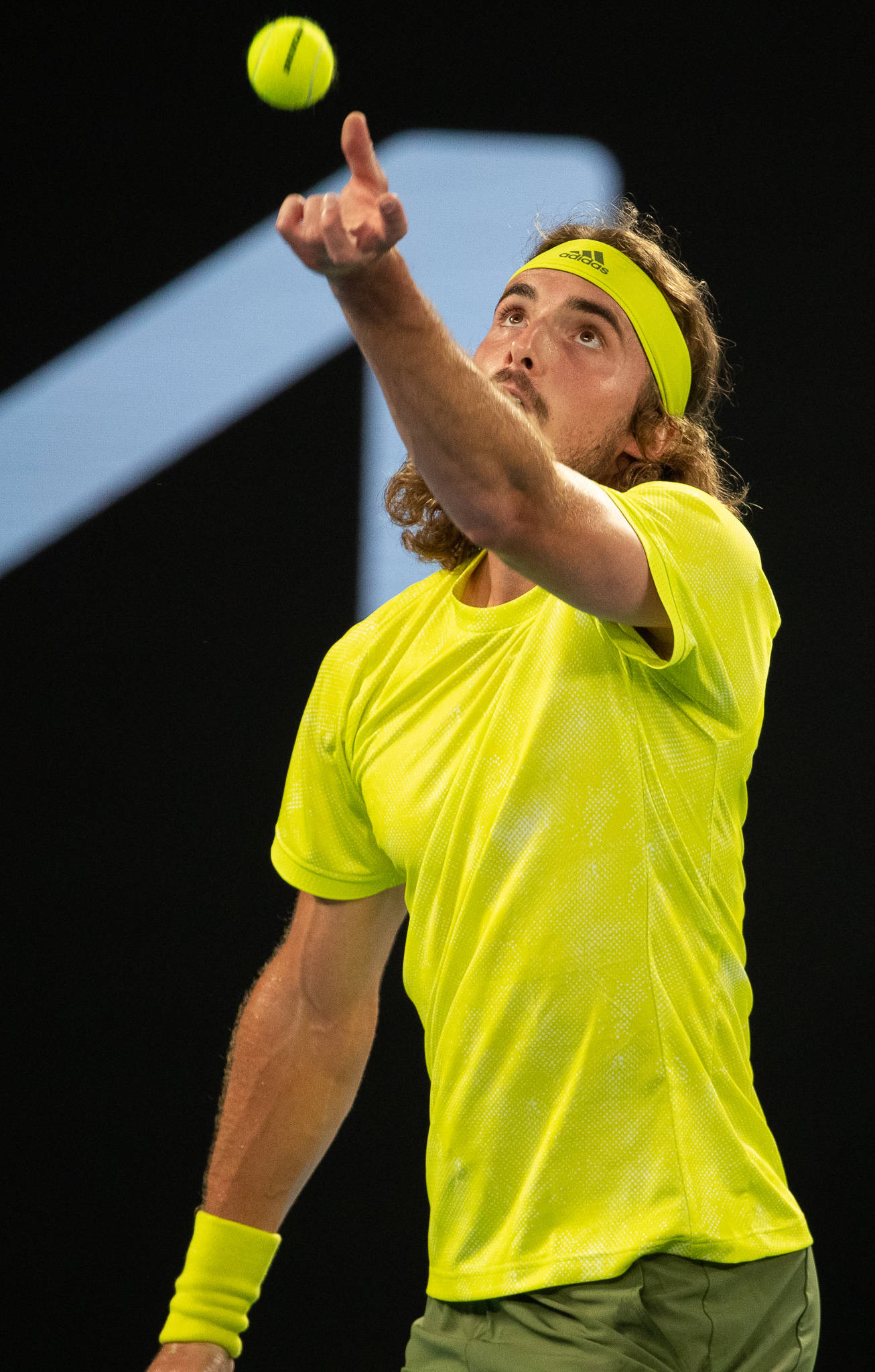 戴维斯杯险胜澳网,西西帕斯惊艳四座 戴维斯杯险胜澳网,西西帕斯惊艳四座