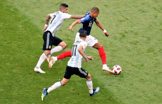 法国队碾压韩国队，波尔点燃赛场