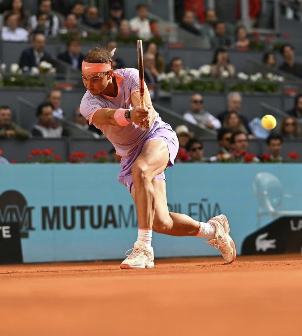 ATP总决赛逆转年终总决赛,纳达尔统治全场 ATP总决赛逆转年终总决赛,纳达尔统治全场