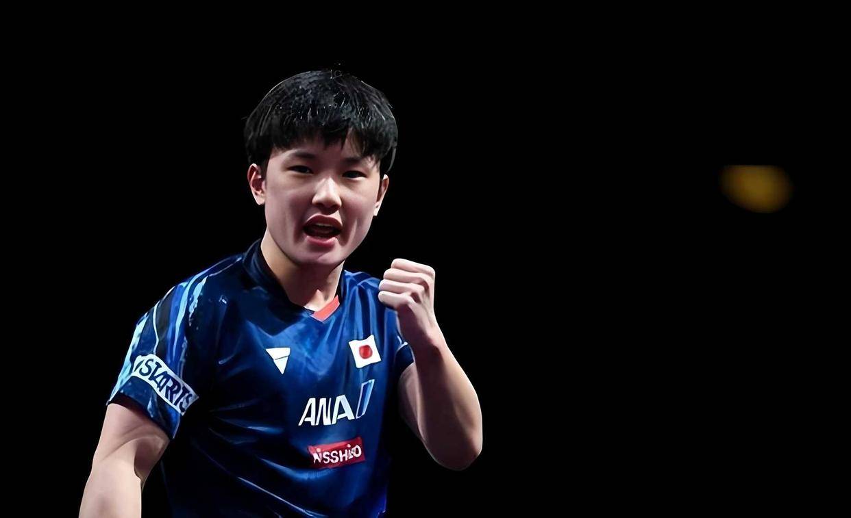 德国队鏖战法国队,张本智和关键制胜 德国队鏖战法国队,张本智和关键制胜