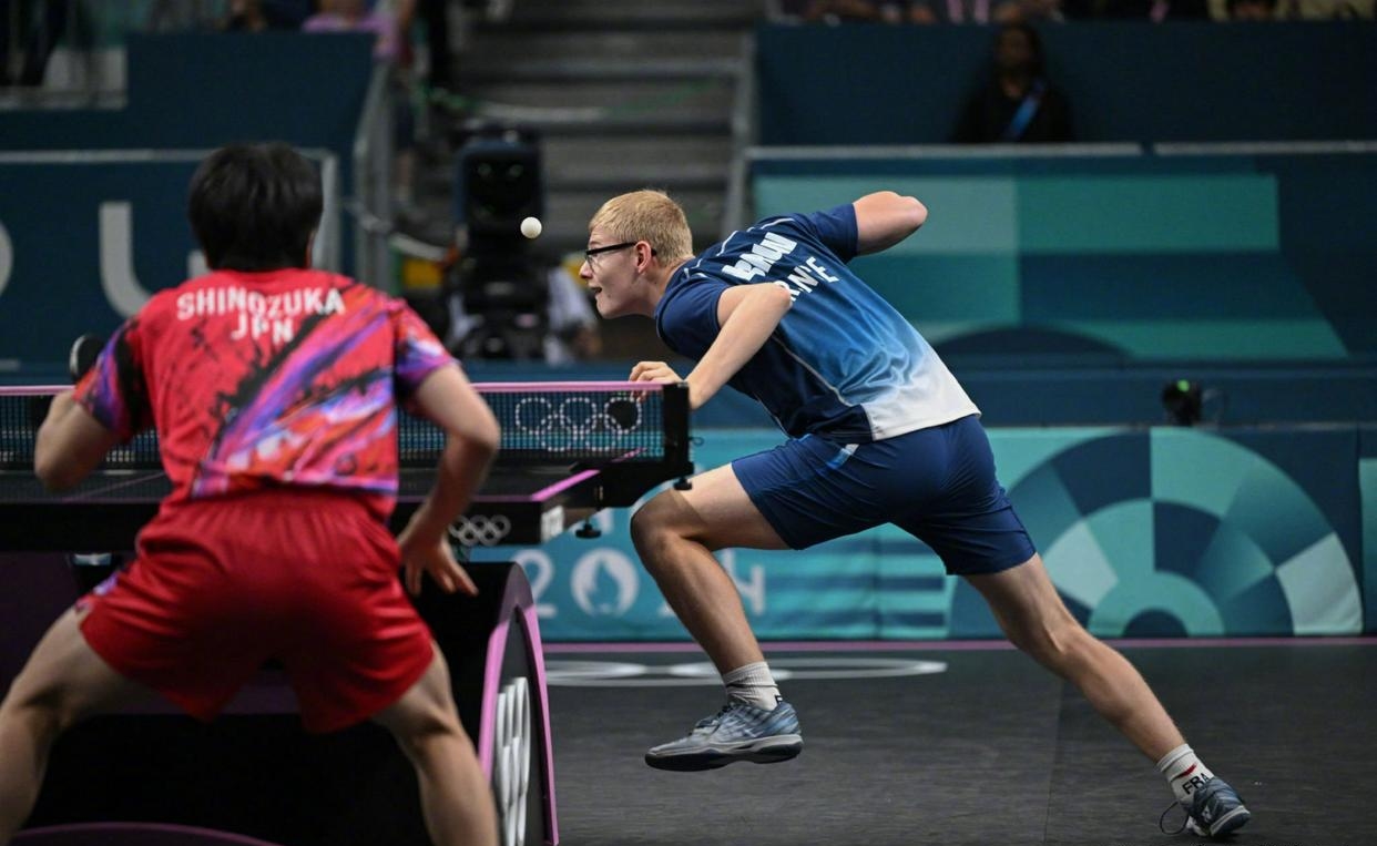 法国队力克韩国队,张本智和惊艳四座 法国队力克韩国队,张本智和惊艳四座