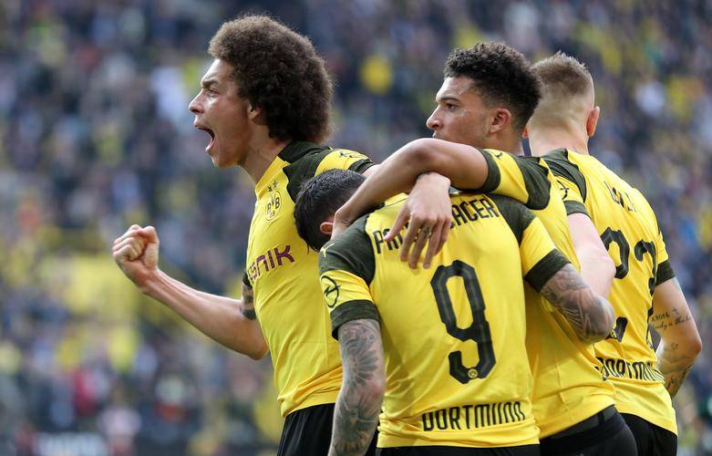 多特蒙德队击败对手，取得胜利