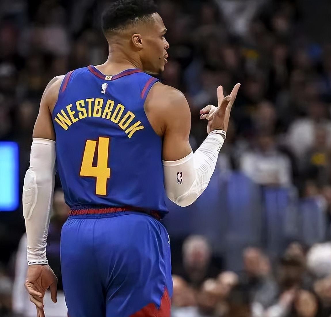 活塞客场遭遇雷霆险胜,全队发挥稳定 活塞客场遭遇雷霆险胜,全队发挥稳定