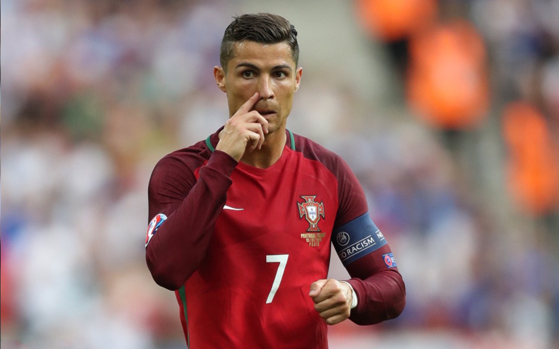 赛道与球场,霍勒迪的接管艺术