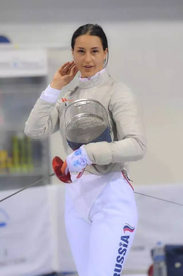 突尼斯选手实力夺冠，登上金牌宝座