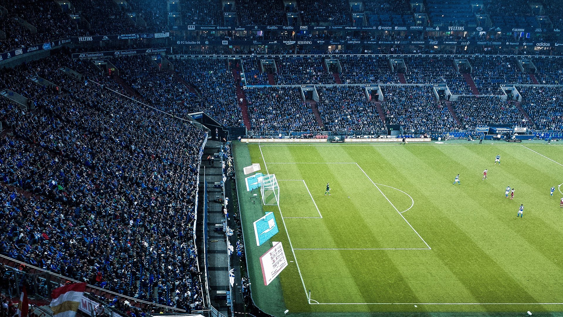 欧冠半决赛焦点战，公牛火力全开，鹈鹕防线难抵压制